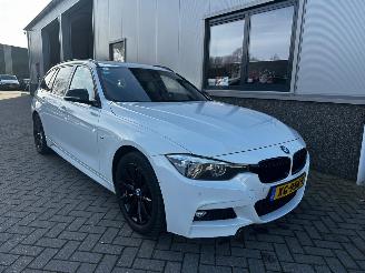 Schadeauto BMW 3-serie 330i xDrive M Sport Edition 2019/1