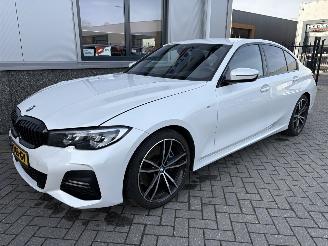 BMW 3-serie 330i M-Pakket High Executive Automaat picture 42