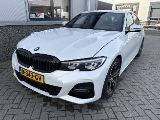 BMW 3-serie 330i M-Pakket High Executive Automaat picture 44