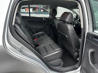 Volkswagen Golf 2.0 FSI Automaat picture 16