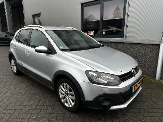 skadebil auto Volkswagen Polo 1.6TDI Cross 2013/8