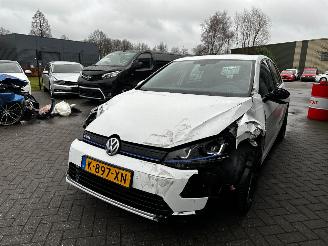 Volkswagen e-Golf e-Golf picture 7