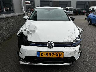 Volkswagen e-Golf e-Golf picture 14