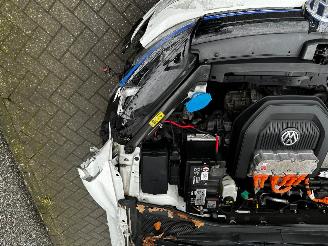 Volkswagen e-Golf e-Golf picture 36