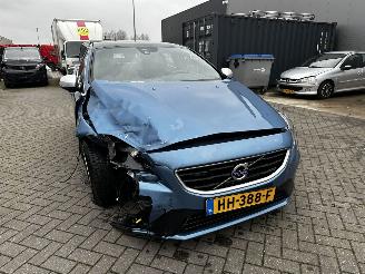 Volvo V-40 2.0 D2 R-Design Business picture 2