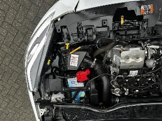 Ford Fiesta 1.0 EcoBoost Titanium picture 13