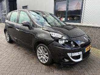 skadebil auto Renault Scenic 1.4 TCE Dynamique 2009/7