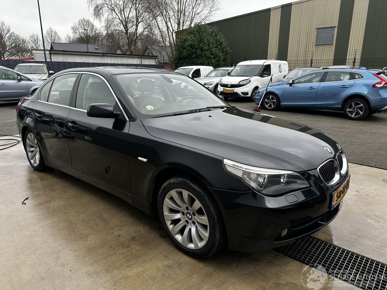 BMW 5-serie 523i Business Line