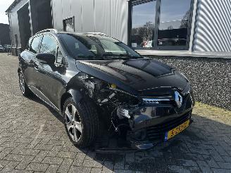 skadebil auto Renault Clio 0.9 TCe Expression 2014/6