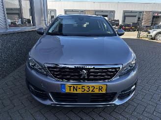 Peugeot 308 1.2 PureTech Blue Lease Premium picture 26