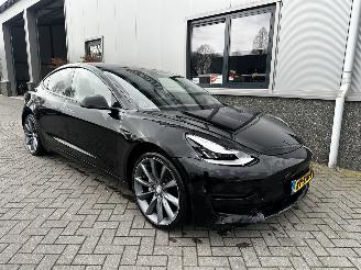 krockskadad bil auto Tesla Model 3 Long Range AWD 75 kWh 2019/4