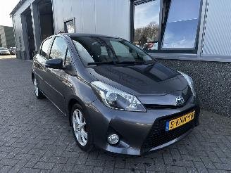Toyota Yaris 1.5 Full Hybride Dynamic picture 16