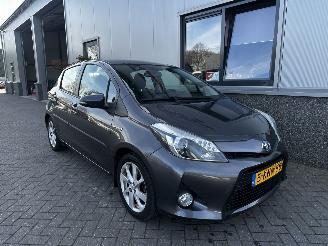 Schadeauto Toyota Yaris 1.5 Full Hybride Dynamic 2013/6