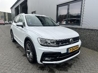 krockskadad bil auto Volkswagen Tiguan 1.4 TSI Comfortline Business R 2018/2