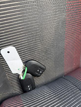 Voiture accidenté Peugeot 108 1.0 e-VTi GT-Line 2018/10