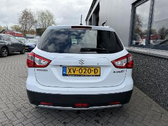 Vaurioauto  passenger cars Suzuki SX4 1.6 Exclusive 2014/5