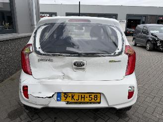 Schadeauto Kia Picanto 1.0 CVVT ISG Plus Pack 2013/5