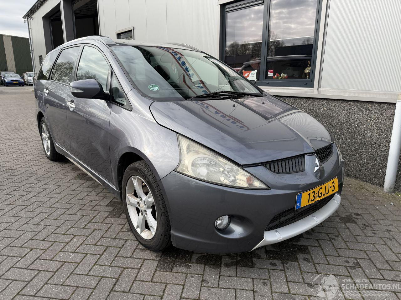 Mitsubishi Grandis 2.4-16V InSport