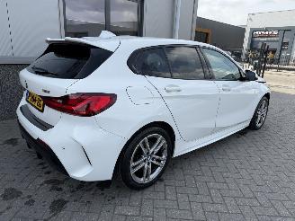 BMW 1-serie 118I High Executive picture 6