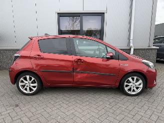 Toyota Yaris 1.5 Full Hybrid Dynamic picture 3