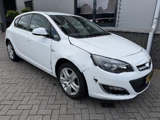 Voiture accidenté Opel Astra 1.4 Anniversary Edition 2012/11