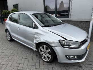 uszkodzony samochody osobowe Volkswagen Polo 1.2 TSI Bleumotion Comfort Edition 2012/8