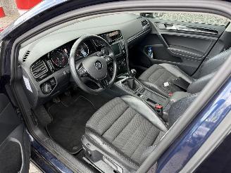 Volkswagen Golf 1.2 TSI Business Edition Connected picture 26