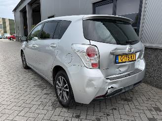 Toyota Verso 1.8 VVT-i Business picture 17