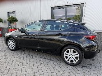 Opel Astra 1.0 Online Edition picture 34