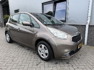 Unfallwagen Kia Venga 1.6 CVVT DynamicLine 2015/12