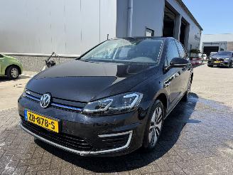 Volkswagen e-Golf  picture 7