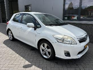 Schadeauto Toyota Auris 1.8 Full Hybrid Executive 2011/9