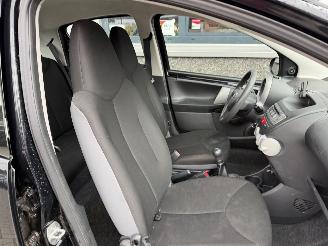 Toyota Aygo 1.0 VVT-i Comfort picture 27