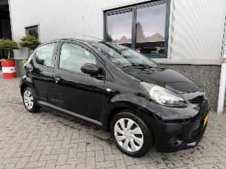 Toyota Aygo 1.0 VVT-i Comfort picture 2
