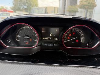 Peugeot 2008 1.2 PureTech GT-Line Automaat. picture 38