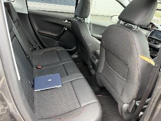 Peugeot 2008 1.2 PureTech GT-Line Automaat. picture 33