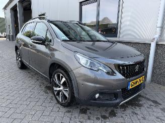 Coche accidentado Peugeot 2008 1.2 PureTech GT-Line 2019/9