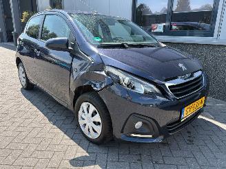 damaged passenger cars Peugeot 108 1.0 e-VTi Active 2015/8