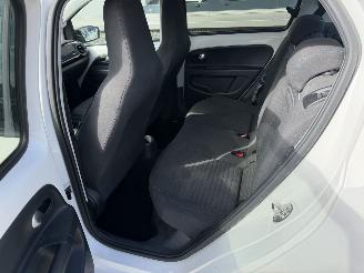 Volkswagen Up! 1.0 High up! BlueMotion picture 28