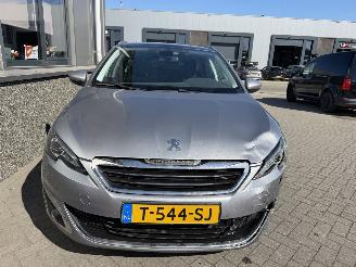 Peugeot 308 308 SW 1.2 PureTech Allure Automaat picture 23