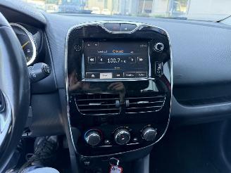 Renault Clio 0.9 TCe Expression picture 26