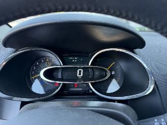 Renault Clio 0.9 TCe Expression picture 24