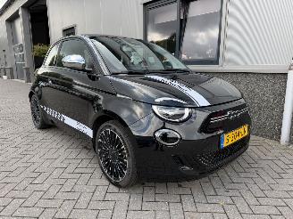 Voiture accidenté Fiat 500E 42 kWh 2023/3