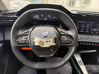 Peugeot 308 SW 1.2 PureTech Active Pack Business picture 38