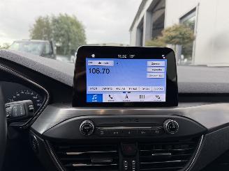 Ford Focus 1.0 EcoBoost Titanium Business picture 39