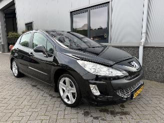 Peugeot 308 1.6 VTi XT picture 2
