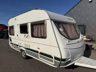 krockskadad bil caravan Chateau  443C 2003/10