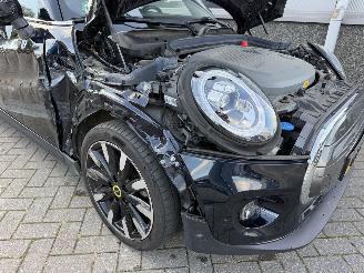 Mini Electric MINI Yours 33 kWh picture 42