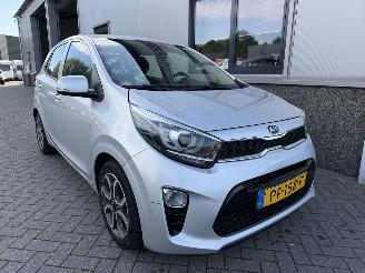 krockskadad bil auto Kia Picanto 1.0 CVVT First Edition 2017/7