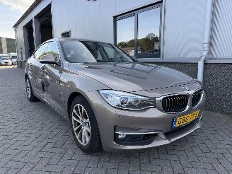 Unfallwagen BMW 3-serie GT 320i xDrive Luxury 2016/1